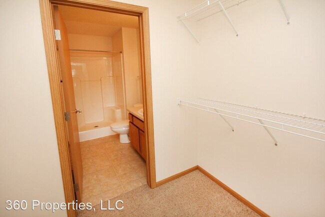 Building Photo - 4415 Calico Dr S