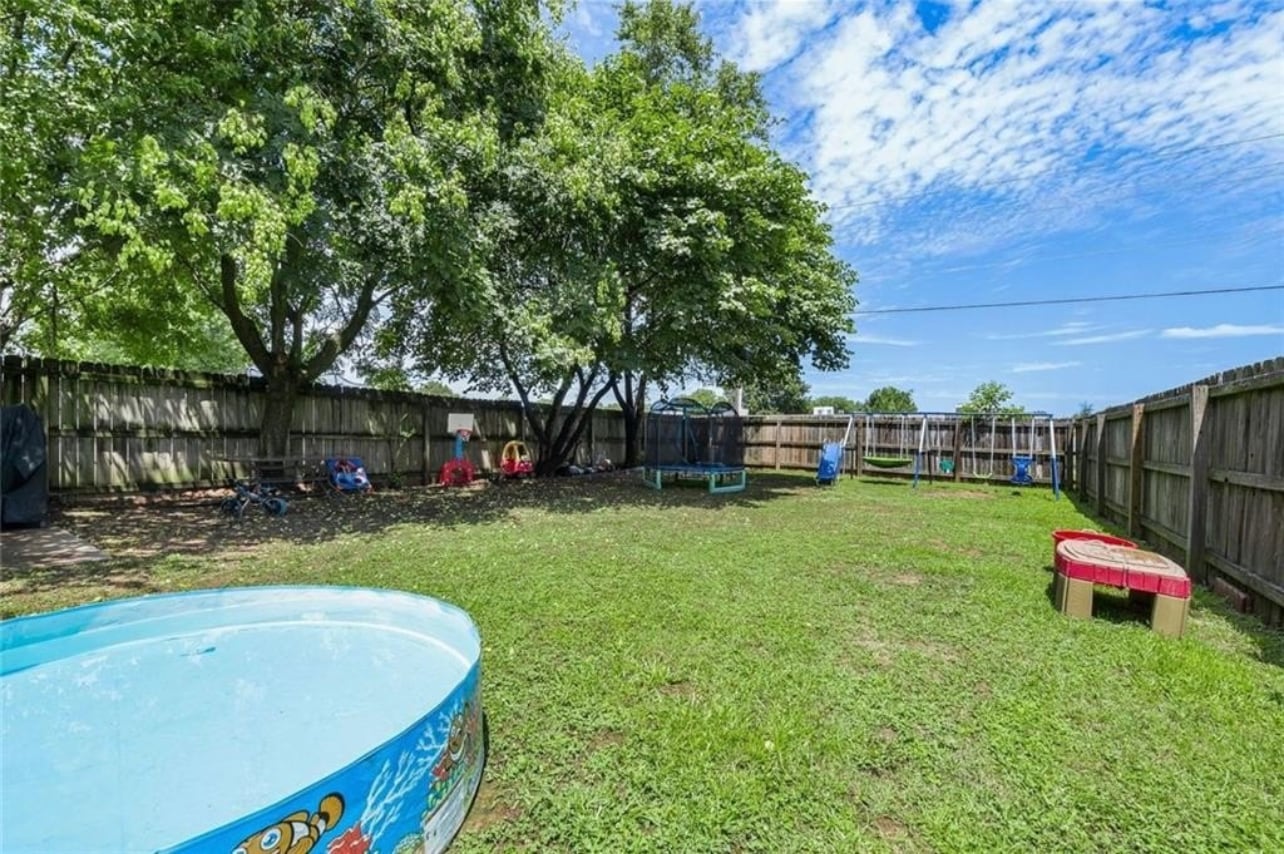 Backyard - 707 E Eastview Dr