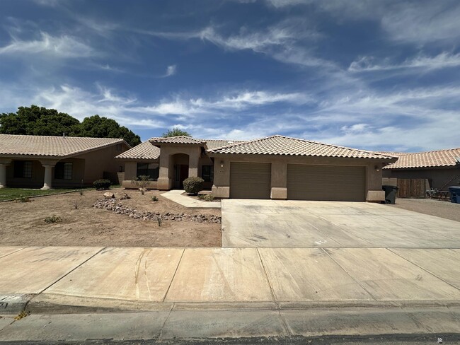 Primary Photo - 4792 W 28th Ln