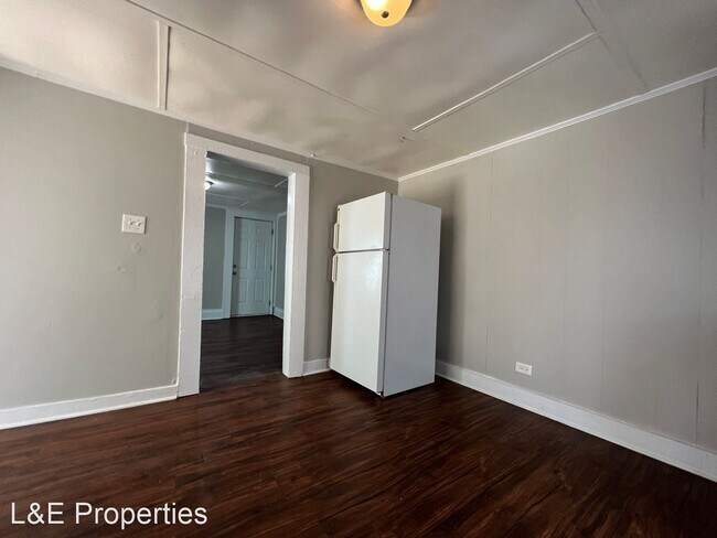Building Photo - 2 br, 1 bath House - 2402 S. York Road