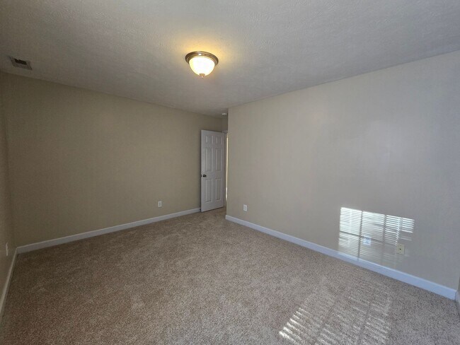 Building Photo - 36 Randolph St