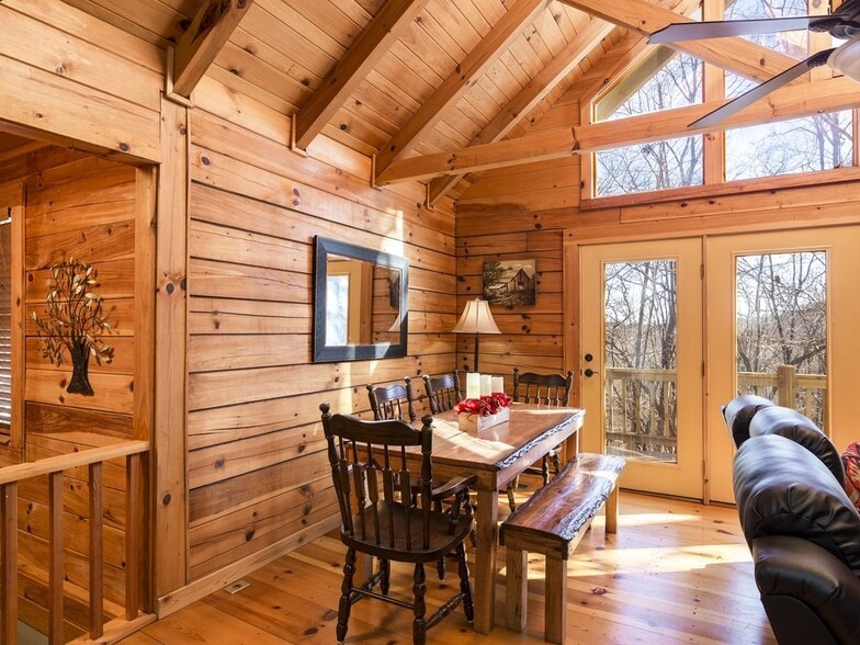 Dining Room - 404 Owls Brow