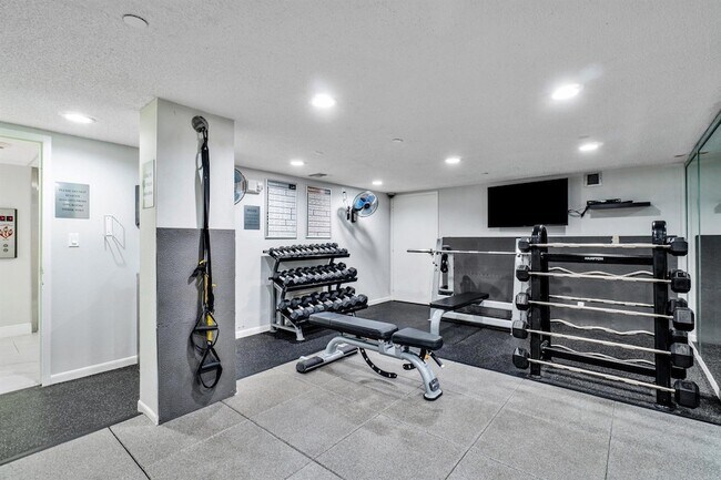 Building Photo - 3215 S Ocean Blvd