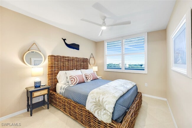 Building Photo - 6361 Pelican Bay Blvd