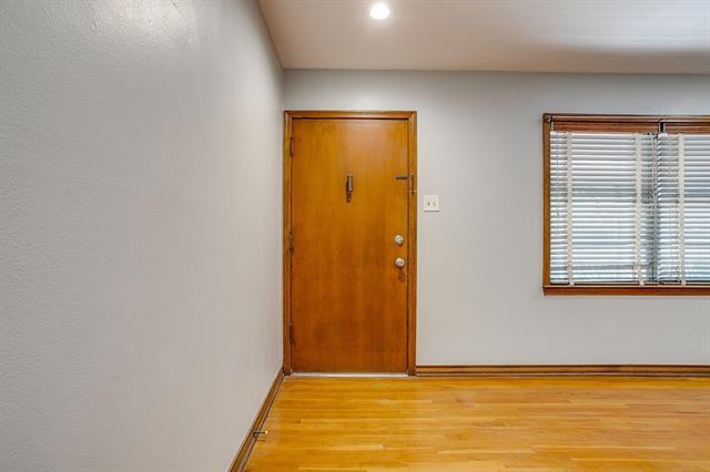 Building Photo - 604 Monticello Dr