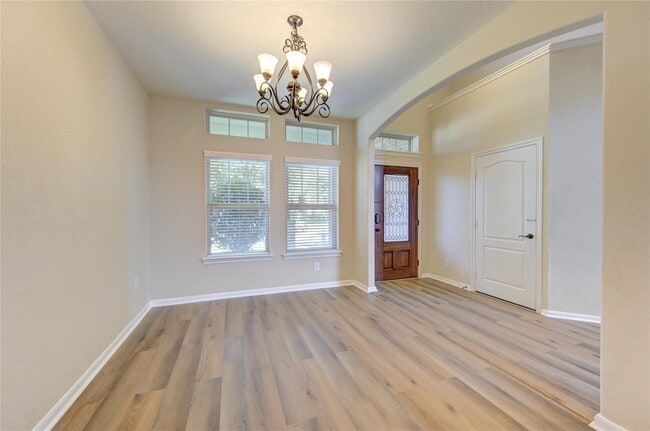 Building Photo - 6027 Mystic Berry Dr