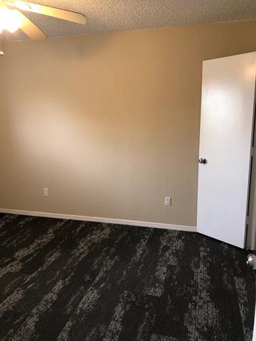 Building Photo - 613 Trail View Ln