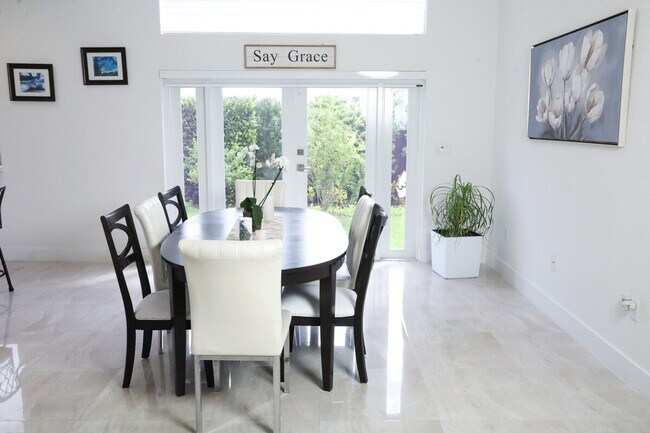 Building Photo - 14758 SW 39th Terrace