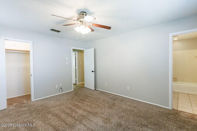 Building Photo - 4414 53rd St