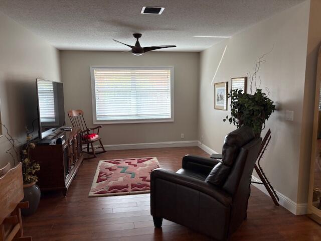 Building Photo - 5582 Royal Lake Cir