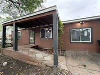 Building Photo - 2122 N 32nd St