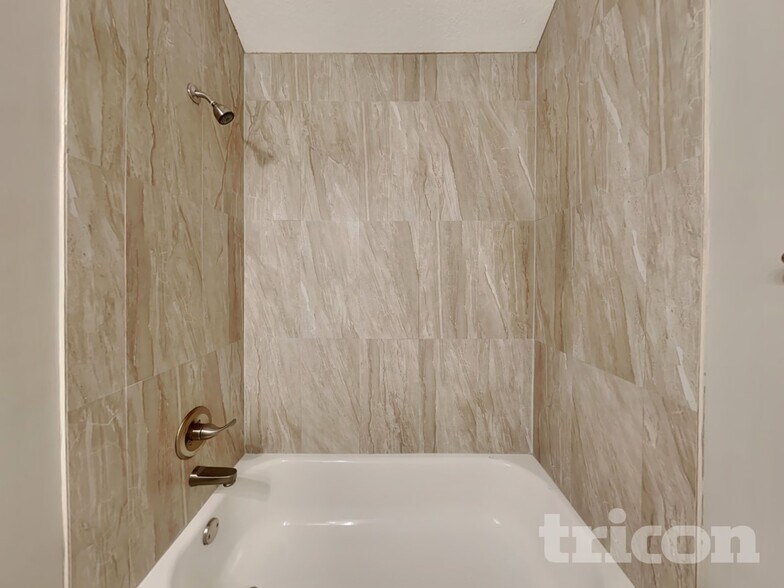 Building Photo - 10 Poinciana Cove Rd