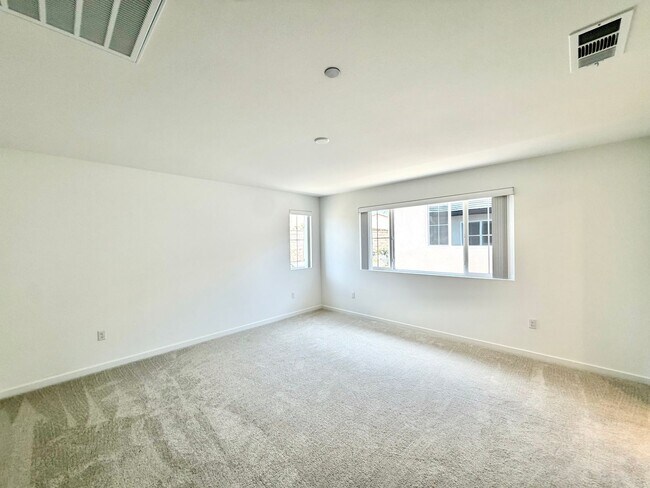Building Photo - 31404 Lolite Dr