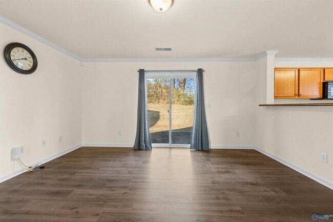 Building Photo - 313 Mertle Dr