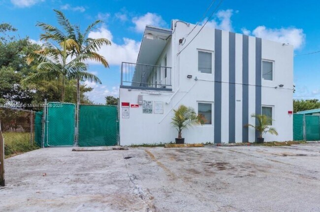 Building Photo - 1245 NW 60th St