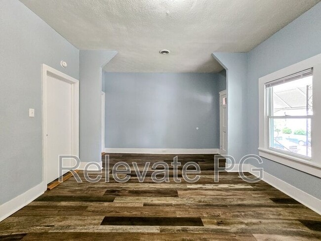 Building Photo - 2602 Perry St