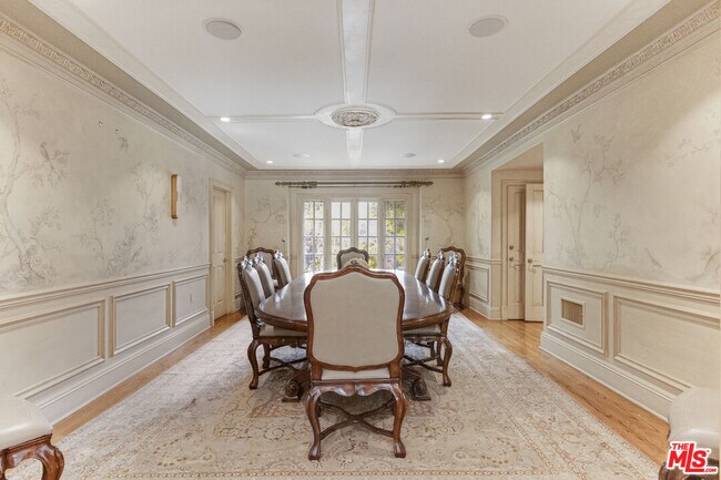 Building Photo - 821 Whittier Dr