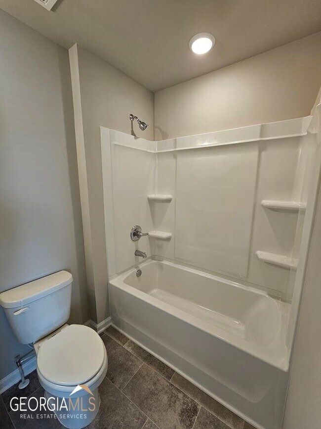 Building Photo - 6 Iron Dr