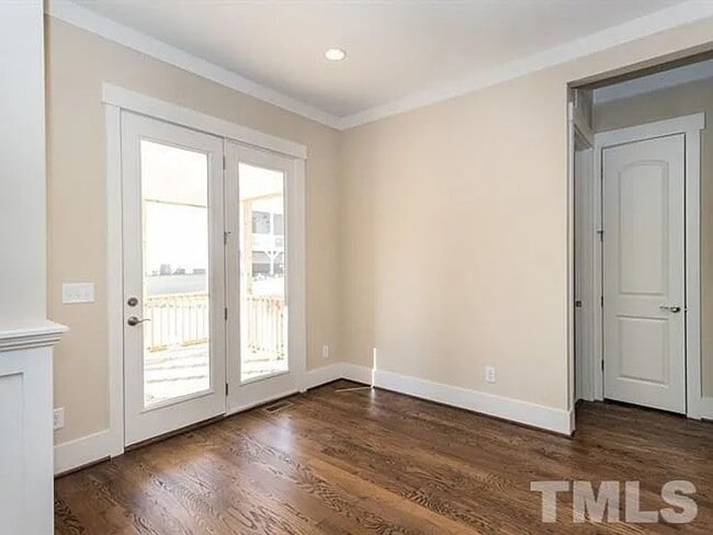 Building Photo - 132 Larkin Ln