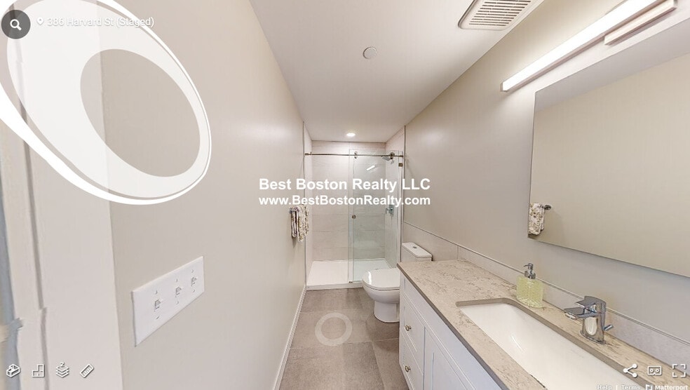 Building Photo - 386 Harvard St