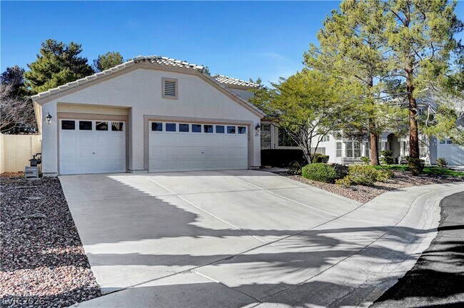 Building Photo - 1405 Sunblush Ln