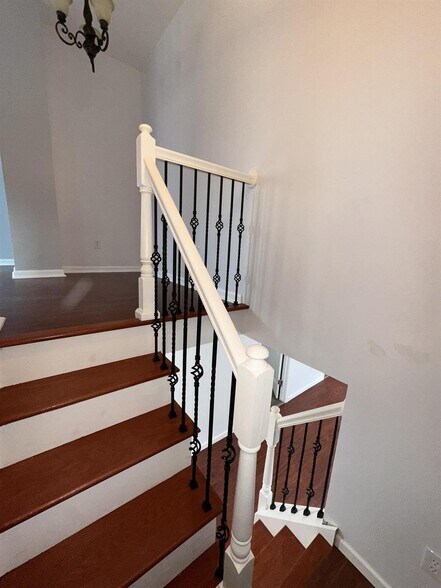 Building Photo - 220 Lafayette Ave