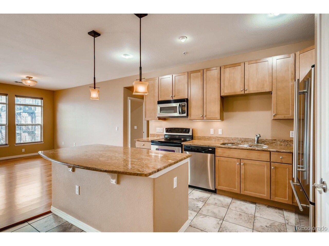 Building Photo - 10176 Park Meadows Dr