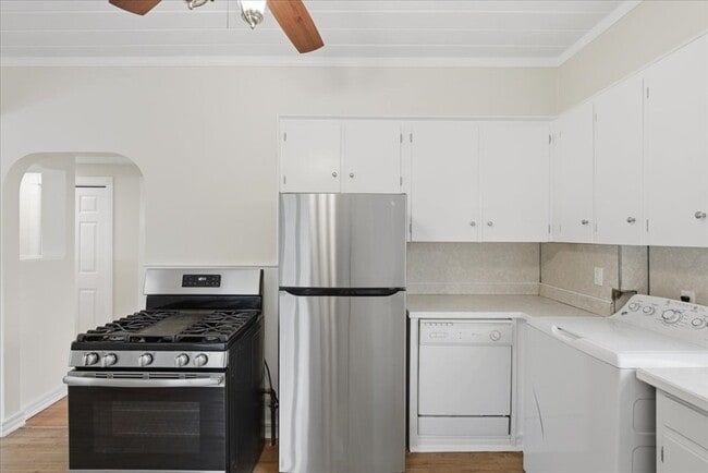 Building Photo - 715 Truman Pkwy