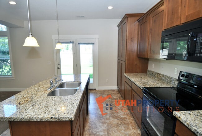 Building Photo - 1752 Winford Dr