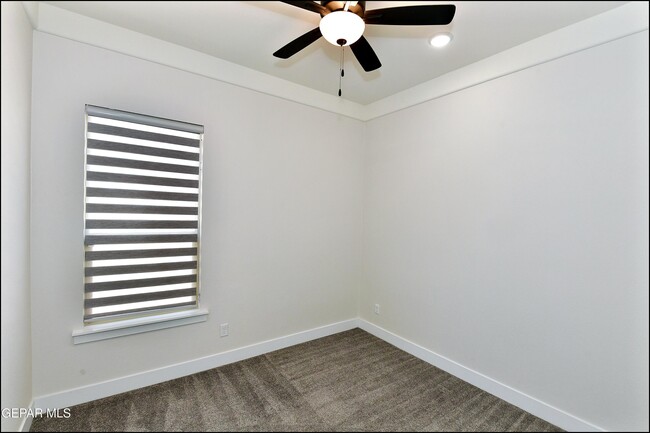 Building Photo - 13868 Paseo Perlas Dr