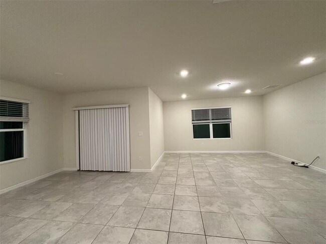 Building Photo - 1156 Sugarwood St