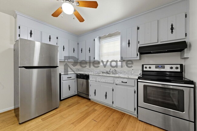 Building Photo - 15709 Gary Ave