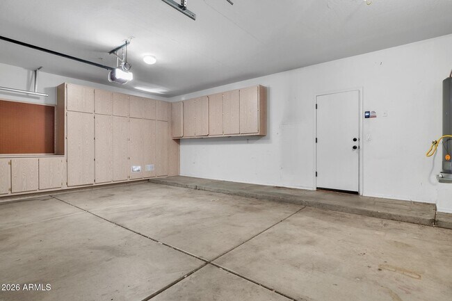 Building Photo - 7241 E Rustling Pass
