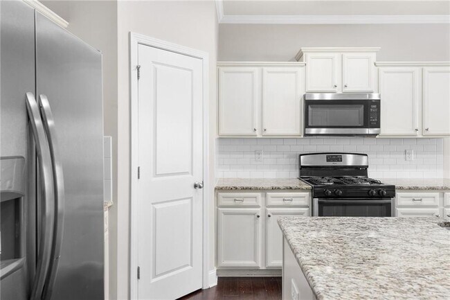 Building Photo - 1925 Wheylon Dr