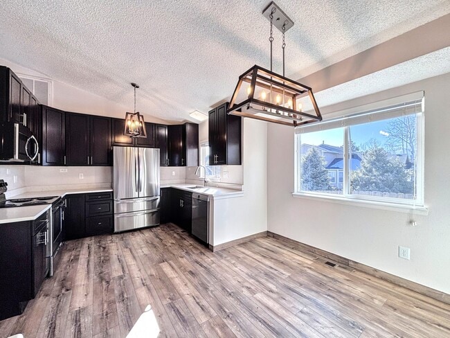 Building Photo - 8240 Lythrum Dr