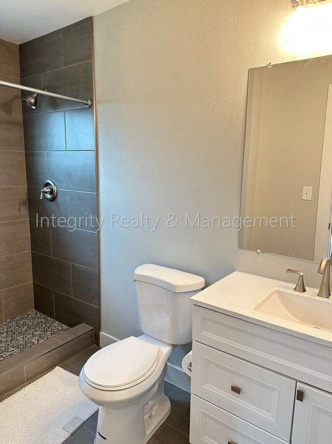 Building Photo - 3092 W Layton Ave