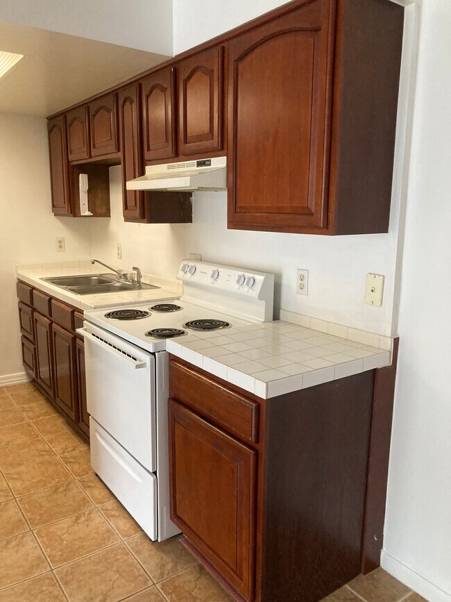 Kitchen - 730 Ohio Pike