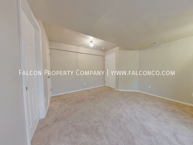 Building Photo - 9345 Hirono Rd