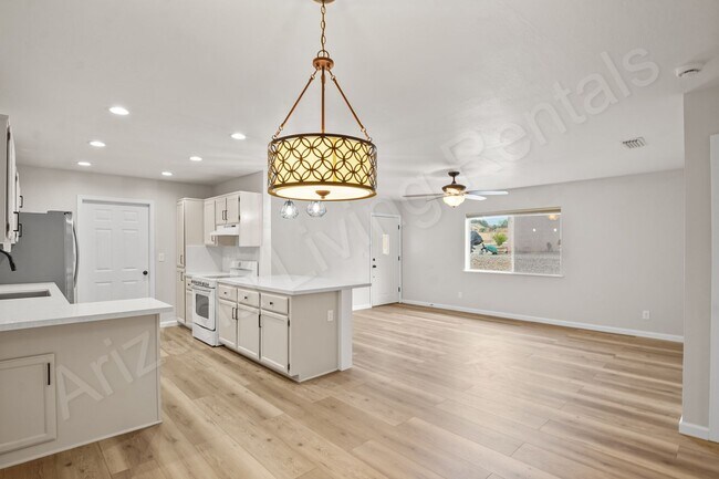 Building Photo - OSBO3240