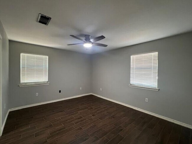 Building Photo - Spacious 2 bedroom in Moody
