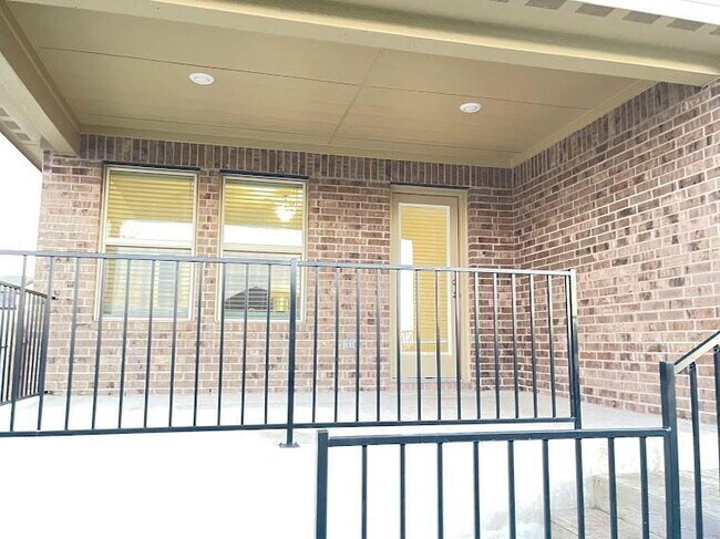 Building Photo - 1629 Dubiel Dr