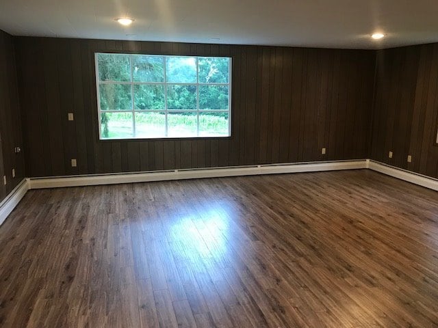 Building Photo - $1700 Farmhouse Palmyra 4 bedroom 1.5 bath