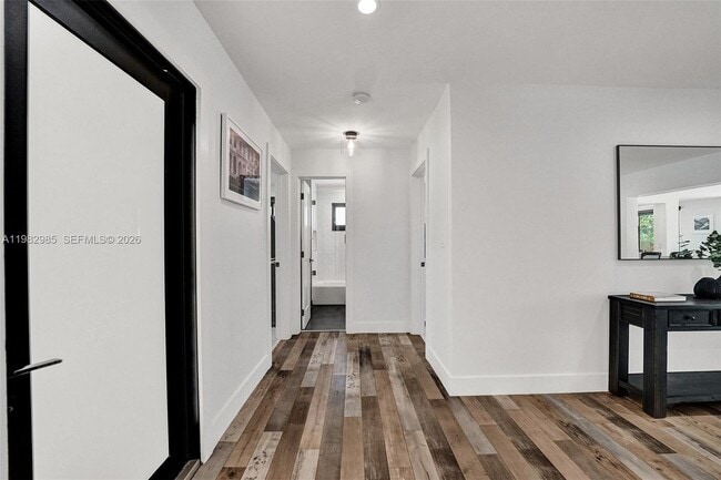 Building Photo - 915 NW 7th St