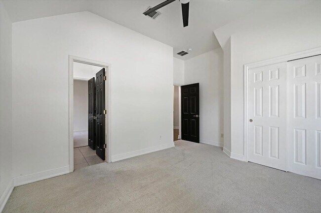 Building Photo - 1218 Canyon Maple Rd