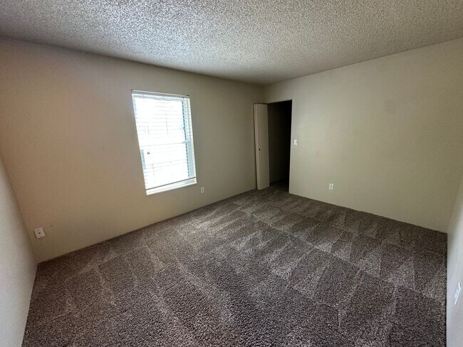 Building Photo - Location! Location! Bright 2-bed 2-bath condo near Sloan’s Lake, Edgewater, and Light Rail!