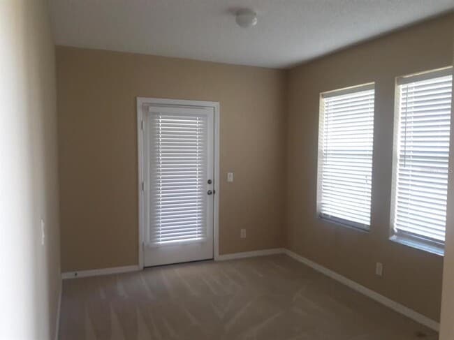 Building Photo - 5401 Caramella Dr