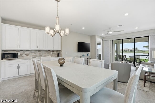 Building Photo - 12361 Canal Grande Dr