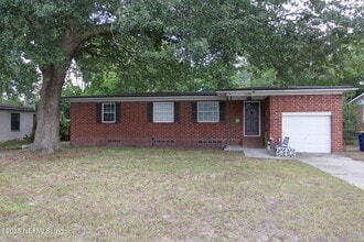 Building Photo - 2326 Red Oak Dr