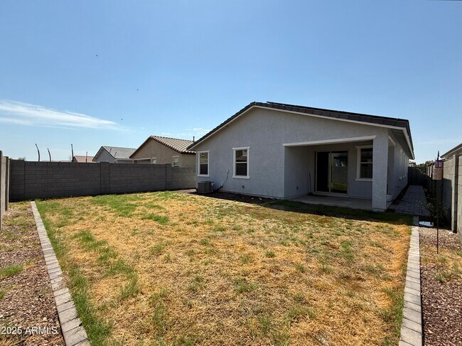 Building Photo - 19654 Roma Ave