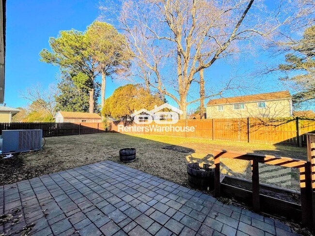 Building Photo - 712 Houdon Ln